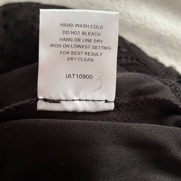 Romeo & Juliet Couture Lace Layered Fringe Short Sleeve Crop Top, Size S - Picture 16 of 16